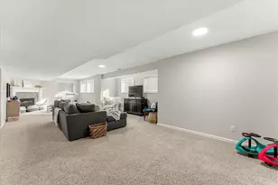 102 Fox Run Dr, Mahomet, IL 61853 - Photo 37