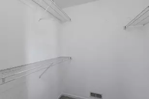 10531 S Roberts Rd, Palos Hills, IL 60465 - Photo 5