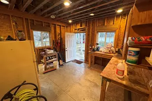 302 Shimp St, Milmine, IL 61855 - Photo 31