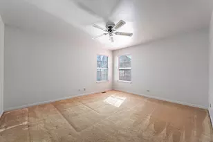 319 W Streamwood Blvd, Streamwood, IL 60107 - Photo 13