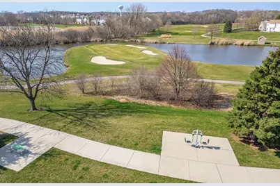 319 W Streamwood Boulevard, Streamwood, IL 60107 - Photo 33