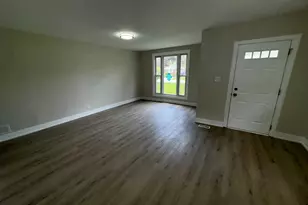 722 E Indiana St, Wheaton, IL 60187 - Photo 3