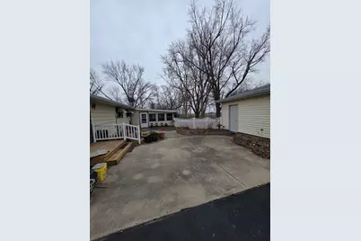 503 Walnut Street, Delavan, IL 61734 - Photo 9