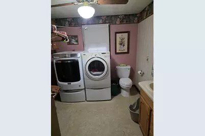 503 Walnut Street, Delavan, IL 61734 - Photo 17