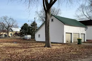 200 E South St, Ellsworth, IL 61737 - Photo 3