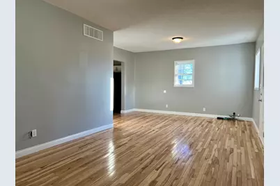 200 E South Street, Ellsworth, IL 61737 - Photo 5