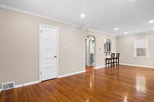 1428 S 3rd St, Saint Charles, IL 60174 - Photo 7