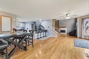 912 River Terrace Dr, Johnsburg, IL 60051 - Photo 5