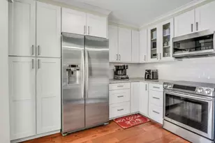 705 Colby Ct, Gurnee, IL 60031 - Photo 11