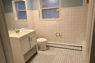 7637 S Essex Ave, Chicago, IL 60649 - Photo 3