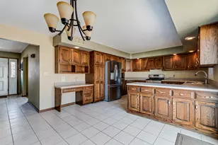 805 S Raven Rd, Shorewood, IL 60404 - Photo 5