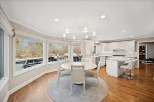 2551 Hybernia Dr, Highland Park, IL 60035 - Photo 13