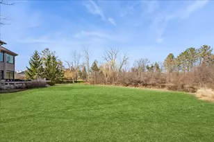 2551 Hybernia Dr, Highland Park, IL 60035 - Photo 33