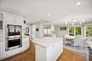 2551 Hybernia Dr, Highland Park, IL 60035 - Photo 15