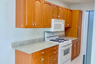 21W581 North Ave, Lombard, IL 60148 - Photo 3