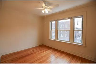 1205 W Waveland Avenue #2, Chicago, IL 60613 - Photo 3