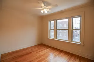 1205 W Waveland Ave, Chicago, IL 60613 - Photo 3
