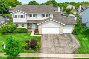 646 Otter Way, Oswego, IL 60543 - Photo 1