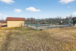 6630 S Brainard Ave, Countryside, IL 60525 - Photo 17