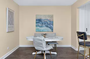 6630 S Brainard Ave, Countryside, IL 60525 - Photo 9