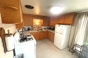 250 N Levasseur Ave, Bourbonnais, IL 60914 - Photo 5