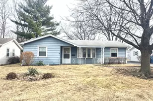 250 N Levasseur Ave, Bourbonnais, IL 60914 - Photo 1