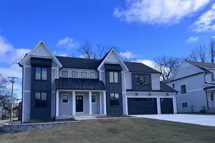 407 S Pine Ave, Arlington Heights, IL 60005 - Photo 1