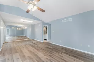 7203 S 86th Ave, Justice, IL 60458 - Photo 5