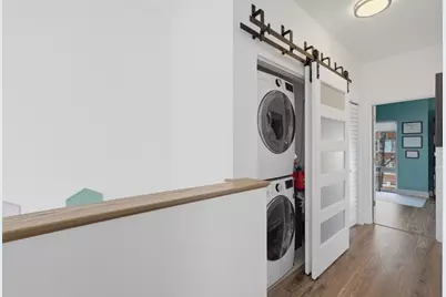 5539 W Drummond Place, Chicago, IL 60639 - Photo 11