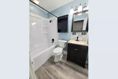 7807 Parkside Avenue, Burbank, IL 60459 - Photo 9