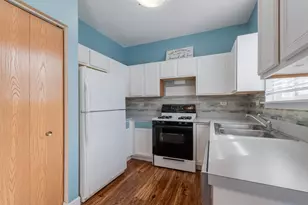 2914 Woodside Dr, Joliet, IL 60431 - Photo 7