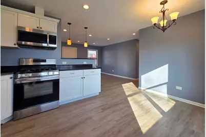 817 Tomahawk Trail, Round Lake Heights, IL 60073 - Photo 7