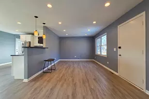 817 Tomahawk Trail, Round Lake Heights, IL 60073 - Photo 3