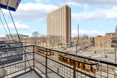 1645 W Ogden Avenue #429, Chicago, IL 60612 - Photo 19