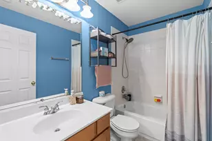 1812 Kelberg Ave, Hoffman Estates, IL 60192 - Photo 17