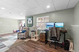 1812 Kelberg Ave, Hoffman Estates, IL 60192 - Photo 29