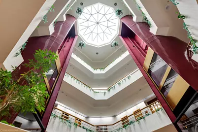 340 W Butterfield Road #4D, Elmhurst, IL 60126 - Photo 3