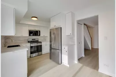 1834 Jamestown Circle, Hoffman Estates, IL 60169 - Photo 7