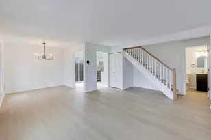 1834 Jamestown Cir, Hoffman Estates, IL 60169 - Photo 3