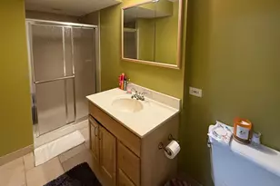 401 S Whispering Hills Dr, Naperville, IL 60540 - Photo 17