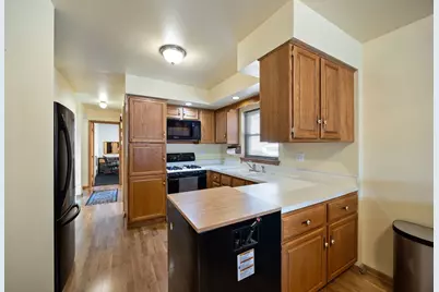 [Address not provided], Brookfield, IL 60513 - Photo 7