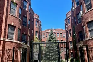 1078 W Thorndale Ave, Chicago, IL 60660 - Photo 1