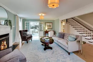 266 W Claremont St, Elmhurst, IL 60126 - Photo 3