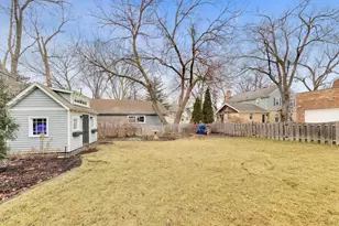 266 W Claremont St, Elmhurst, IL 60126 - Photo 37