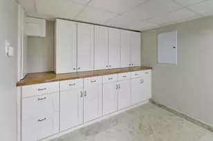 266 W Claremont St, Elmhurst, IL 60126 - Photo 31