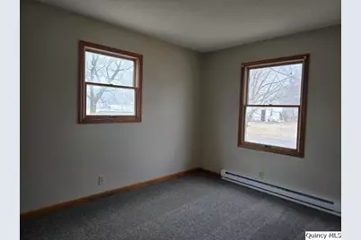 219 S First Street, Carthage, IL 62321 - Photo 11