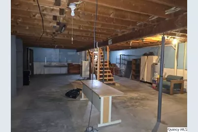 219 S First Street, Carthage, IL 62321 - Photo 17