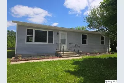 219 S First Street, Carthage, IL 62321 - Photo 1