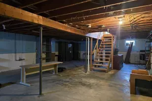 219 S 1st St, Carthage, IL 62321 - Photo 15