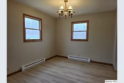 219 S First Street, Carthage, IL 62321 - Photo 5